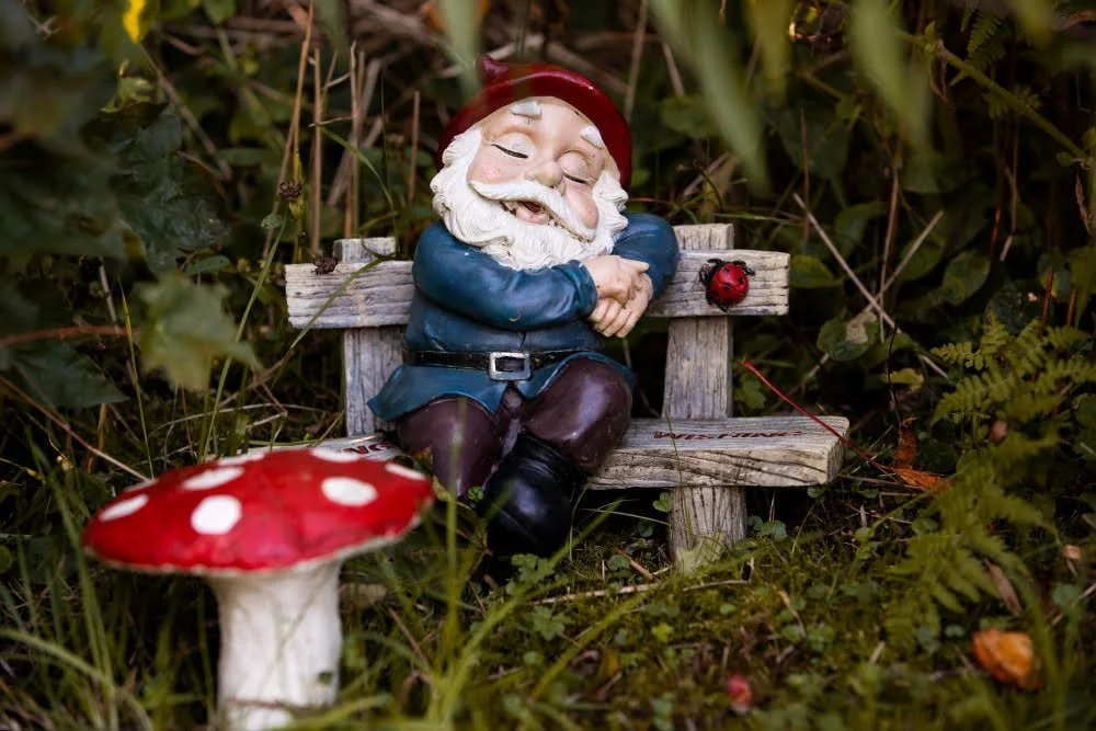 Gnome on a log planter